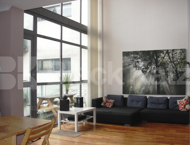 			2 Bedroom, 1 bath, 1 reception Penthouse			 Crown Place Apartment, Varcoe Road, Bermondsey